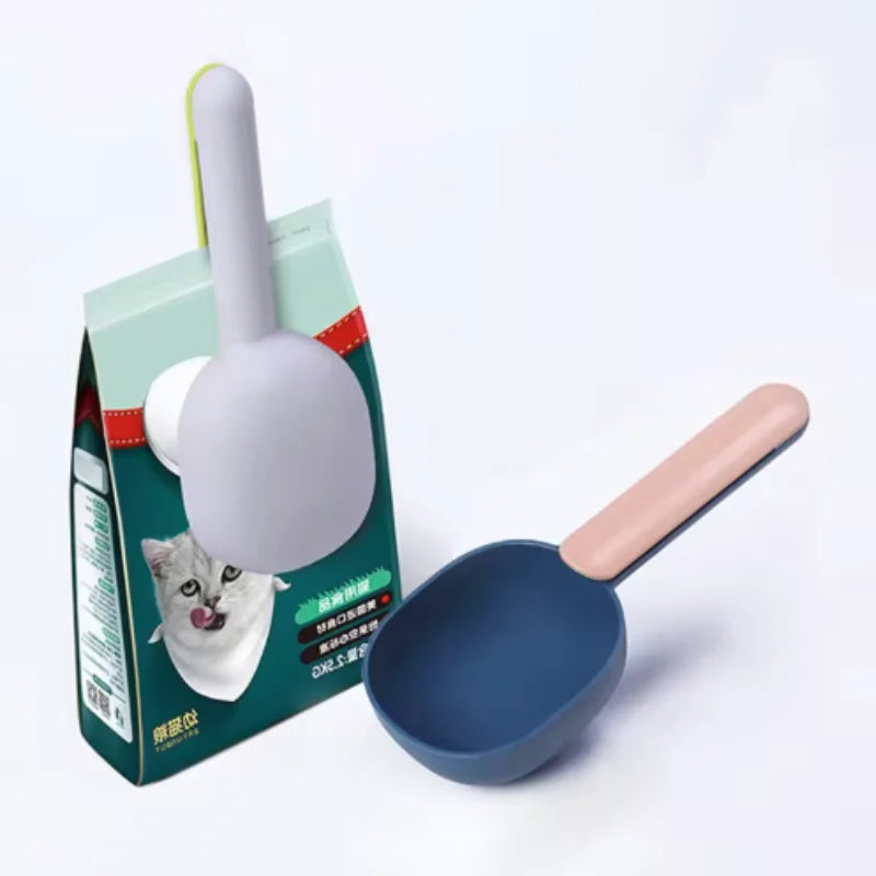 Multifunctional Pet Food Shovel Spoon with Sealed Bag Clip Creative Measuring Cup Curved Design Easy to Clean for Dogs And Cats