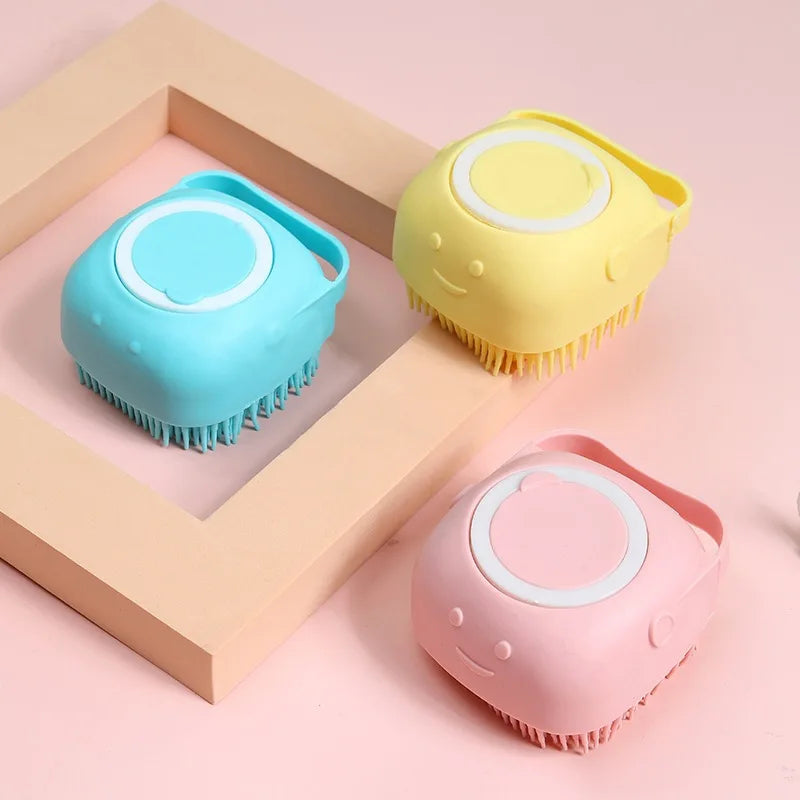 Pet Bath Massage Brush with Shampoo Container, Soft Silicone Bristles for Dogs Cats, Portable Grooming Tool for Deep Cleaning And Relaxation