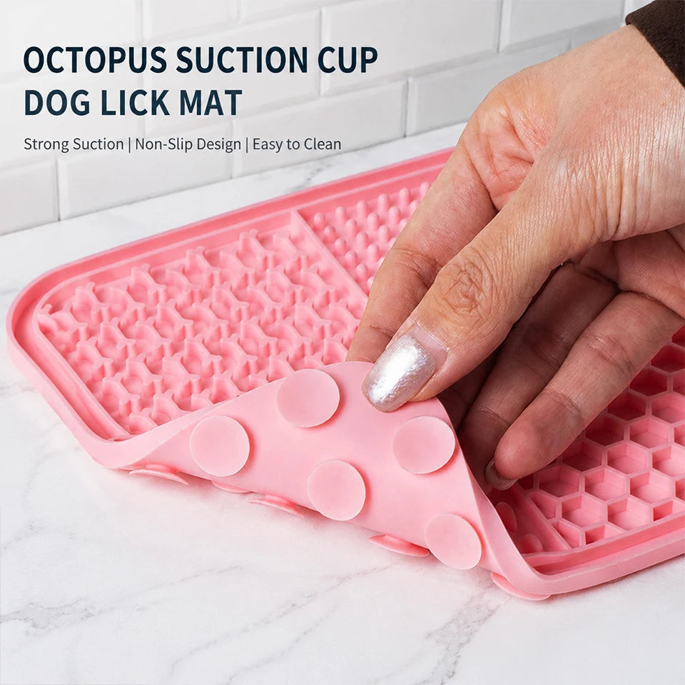 15.5x15.5cm Slow Feeder Licking Mat Food Grade Silicone Pet Feeding Mat Strong Suction Cup Anti Gulping Bowl Dog Cat Treat Pad