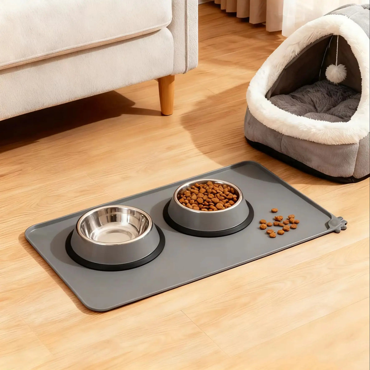 Pet Food & Water Bowl Mat, Durable Silicone Feeding Pad for Indoor/Outdoor Use, Anti-Skid, Washable, Fits Large Breed Dogs & Cats
