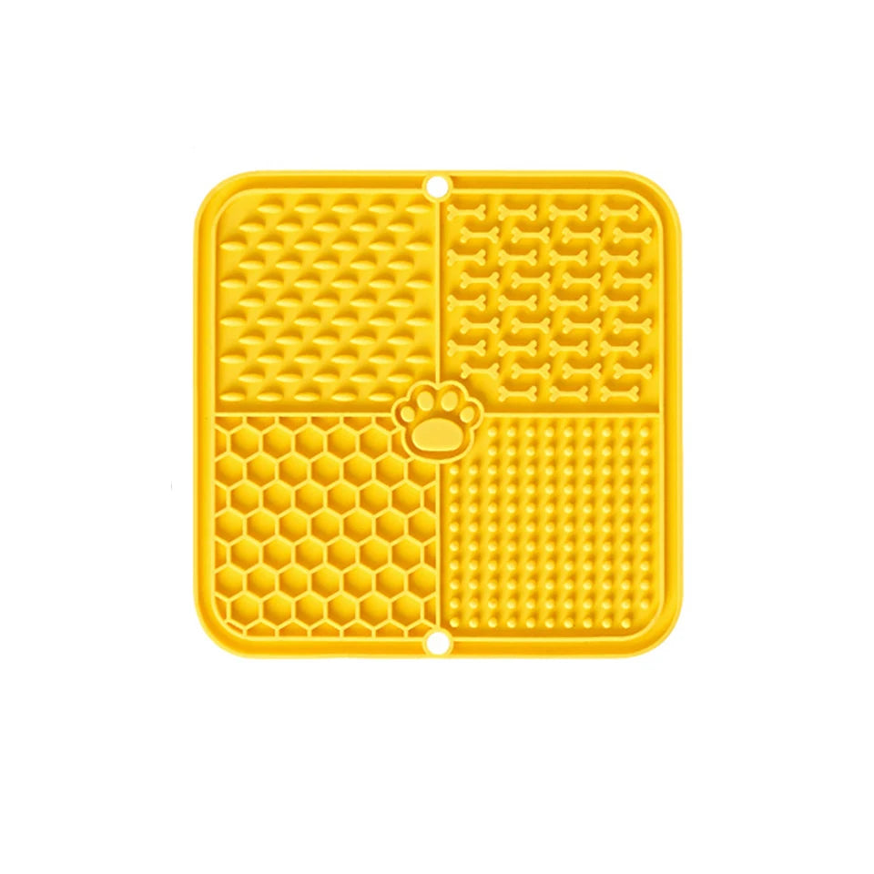 15.5x15.5cm Slow Feeder Licking Mat Food Grade Silicone Pet Feeding Mat Strong Suction Cup Anti Gulping Bowl Dog Cat Treat Pad
