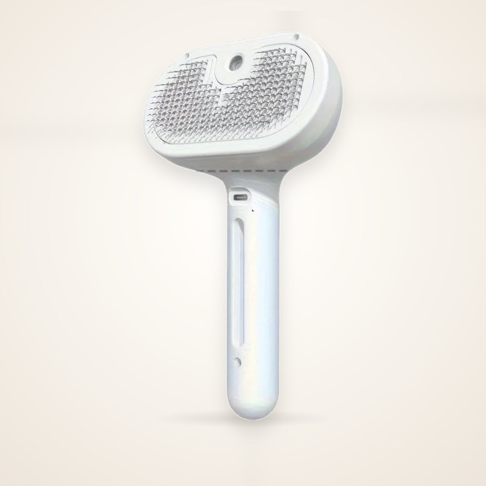 Pet Spray Comb & Mist Grooming Brush – studio photo